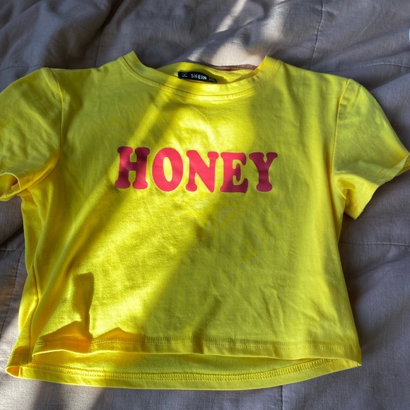 SHEIN Other - ‘HONEY’ CROP TOP